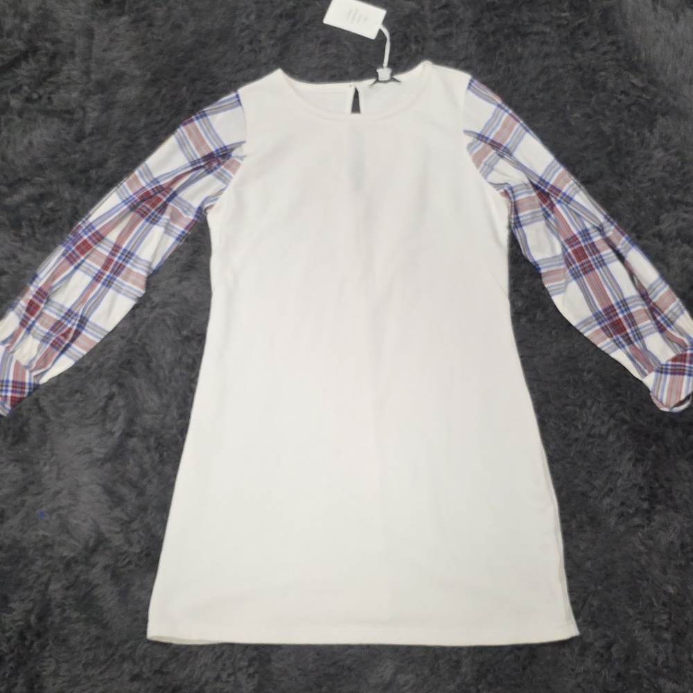 Free Assembly- Cream Tie Cuff Dress Size M. NWT